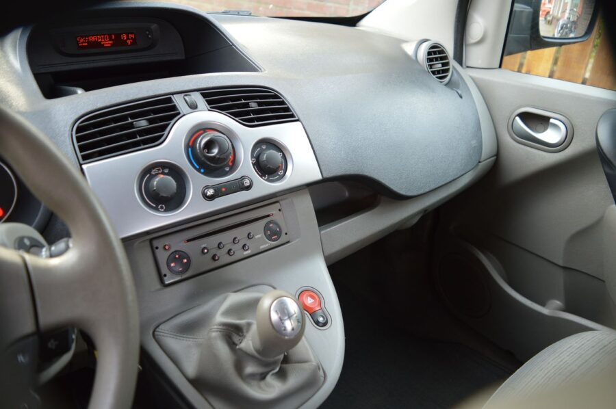 Renault Kangoo Family 1.6-16v Privilege | ROLSTOELAUTO | AIRCO - Afbeelding 26