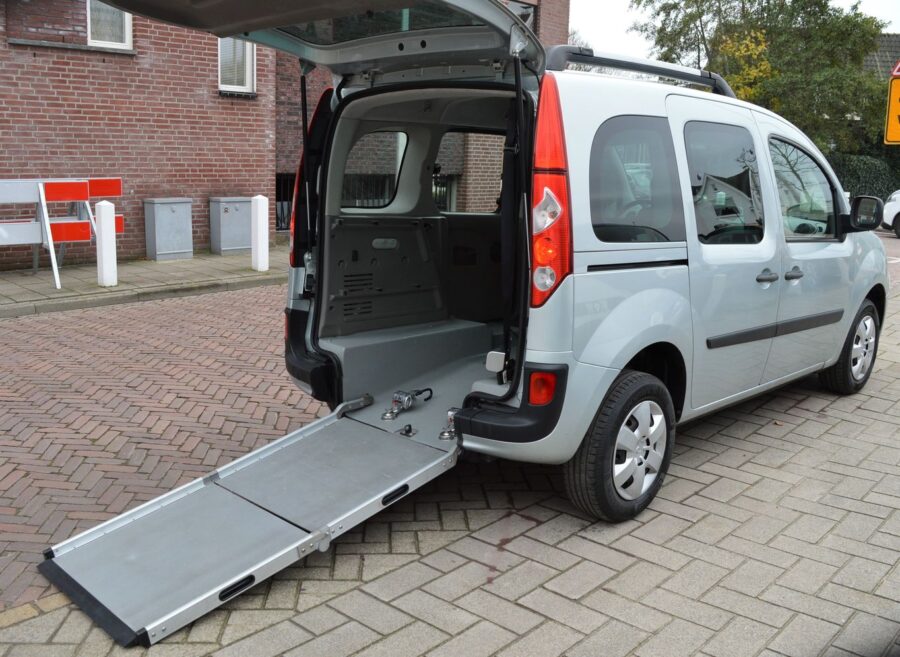 Renault Kangoo Family 1.6-16v Privilege | ROLSTOELAUTO | AIRCO - Afbeelding 8
