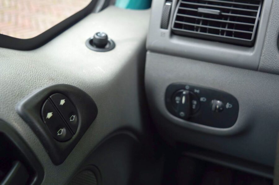 FORD TOURNEO CONNECT 1.8-16v | ROLSTOELAUTO | LM-VELGEN | AIRCO | Nieuw binnen! - Afbeelding 28