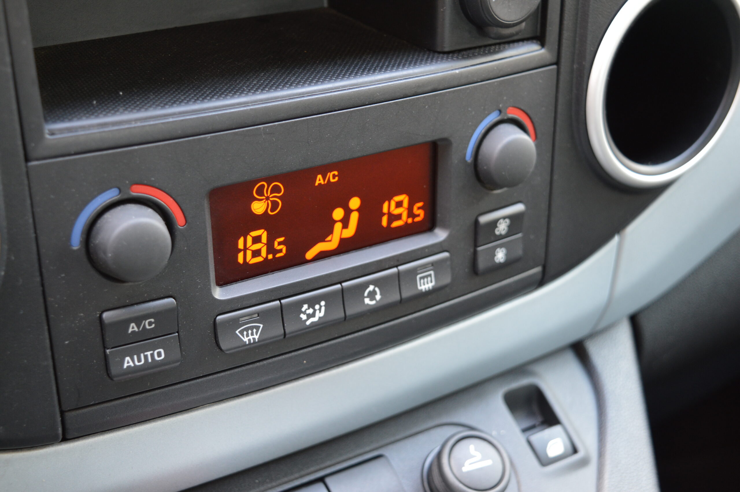 Citroën Berlingo 1.6 ROLSTOELAUTO AIRCO 5-PERSOONS - Afbeelding 17